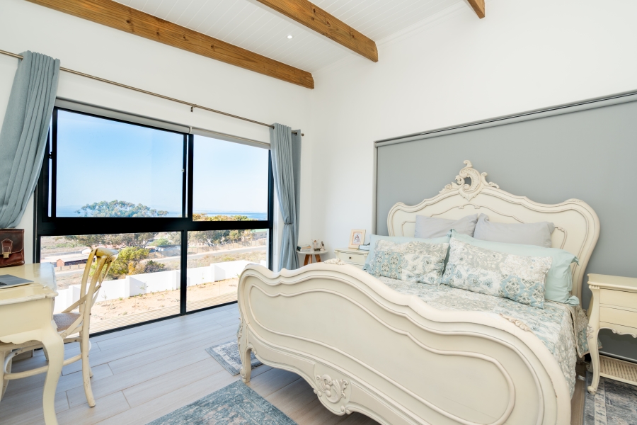4 Bedroom Property for Sale in Britannica Heights Western Cape